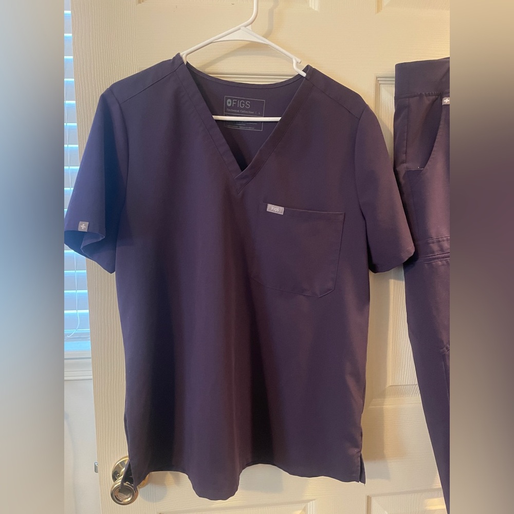 Figs Scrub Set in MAUVE
